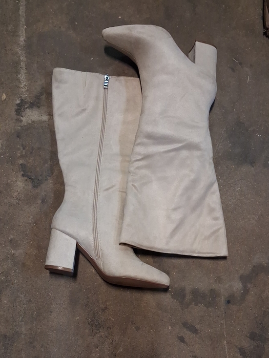 Journee Collection Shoes - NWOT Womens Journee Ameylia Knee High Boots Bone Faux Suede